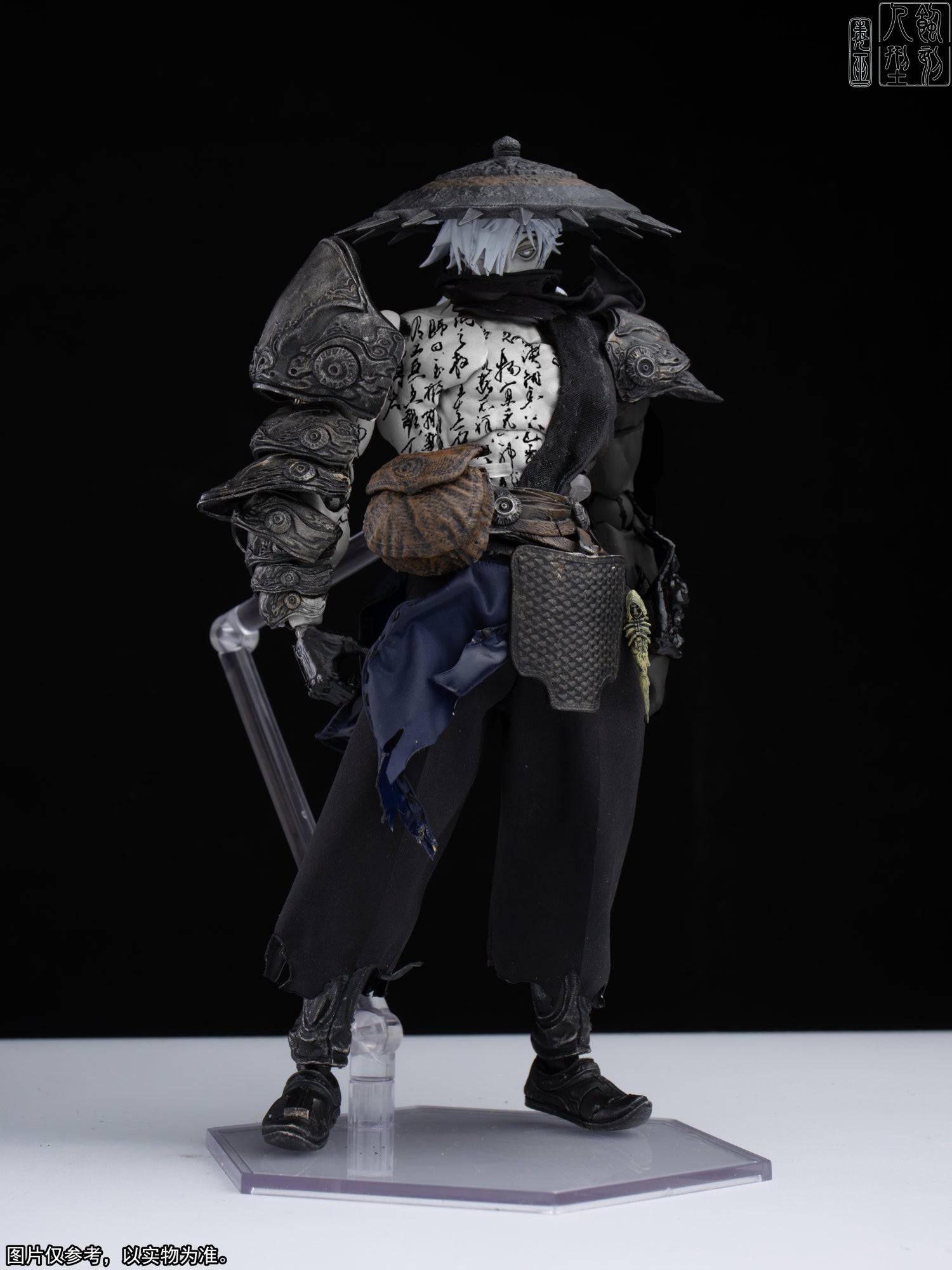 Preorder) Etched Human 1/12 Poison Shaman Qing BLACK& WHITE SEAL